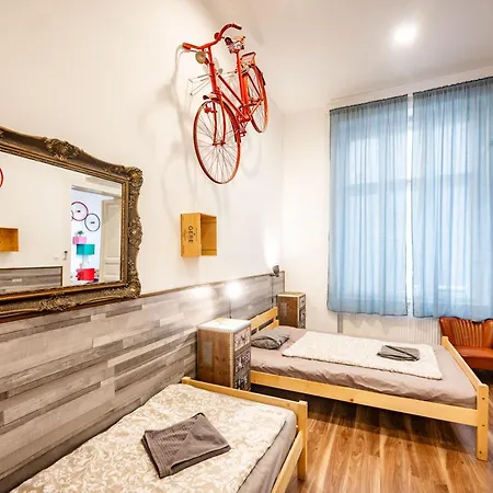 Very Apartment- 2 Bedrooms And 2 Bathrooms Apartament Budapesta