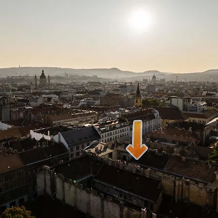 Very Apartment- 2 Bedrooms And 2 Bathrooms * Budapesta
