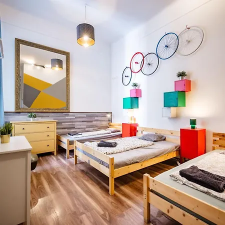 Very Apartment- 2 Bedrooms And 2 Bathrooms *