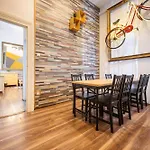 Very Apartment- 2 Bedrooms And 2 Bathrooms Budapest