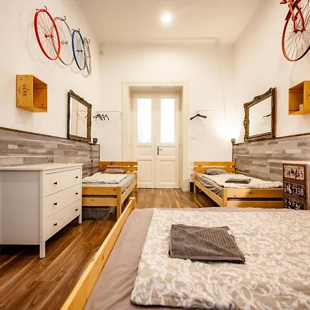 Very Apartment- 2 Bedrooms And 2 Bathrooms *