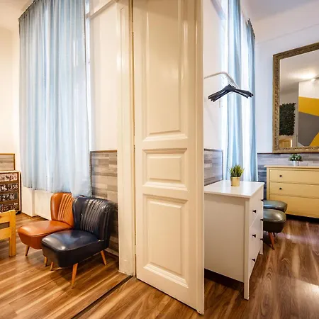 Very Apartment- 2 Bedrooms And 2 Bathrooms 아파트