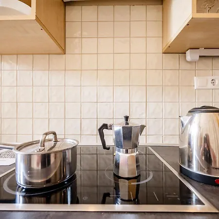아파트 Very Apartment- 2 Bedrooms And 2 Bathrooms 부다페스트