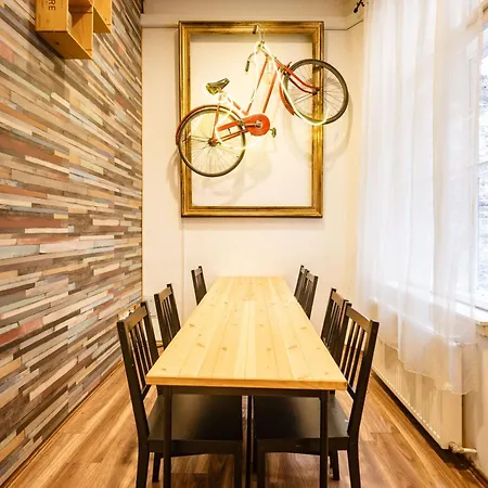 Very Apartment- 2 Bedrooms And 2 Bathrooms 부다페스트