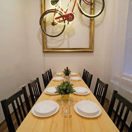 Very Apartment- 2 Bedrooms And 2 Bathrooms * Budapeste