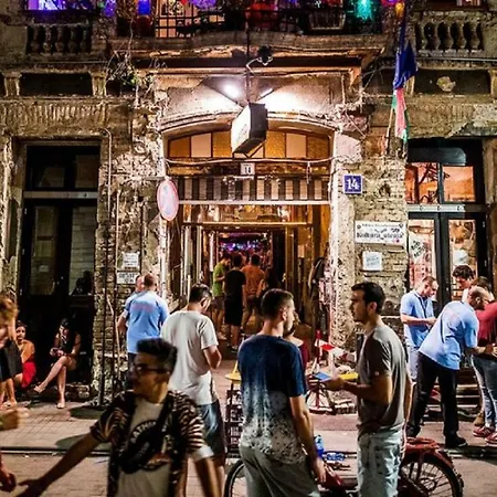 Very Apartment- 2 Bedrooms And 2 Bathrooms