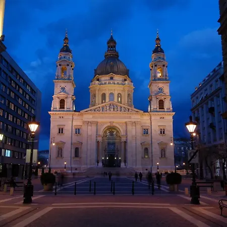 Apartment Very Apartment- 2 Bedrooms And 2 Bathrooms