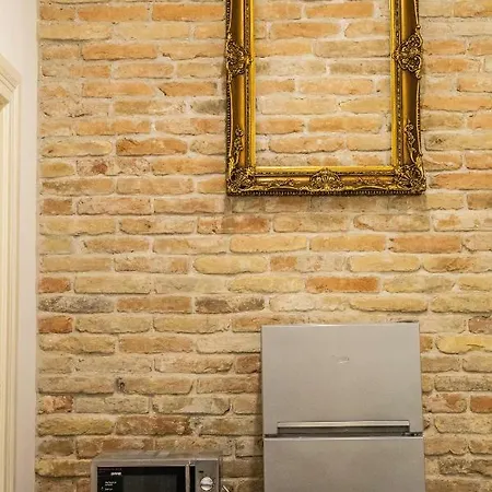 Very Apartment- 2 Bedrooms And 2 Bathrooms Apartment *