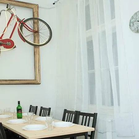 Very Apartment- 2 Bedrooms And 2 Bathrooms