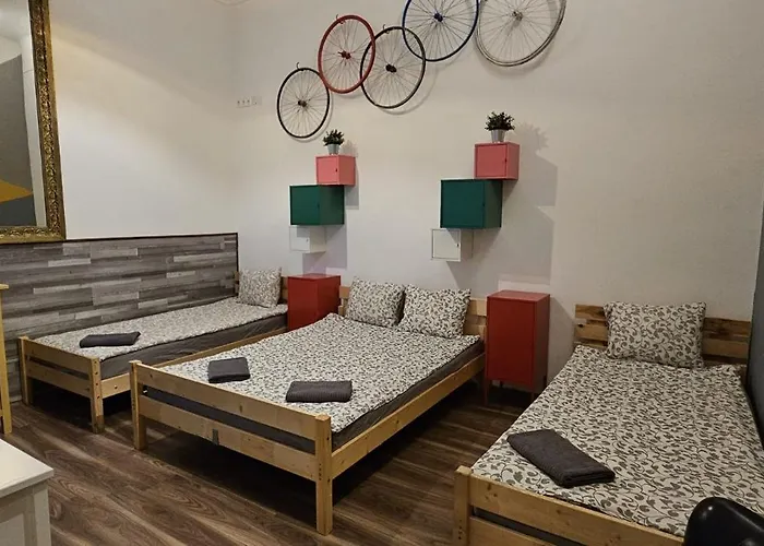 Very Apartment- 2 Bedrooms And 2 Bathrooms * Budapest
