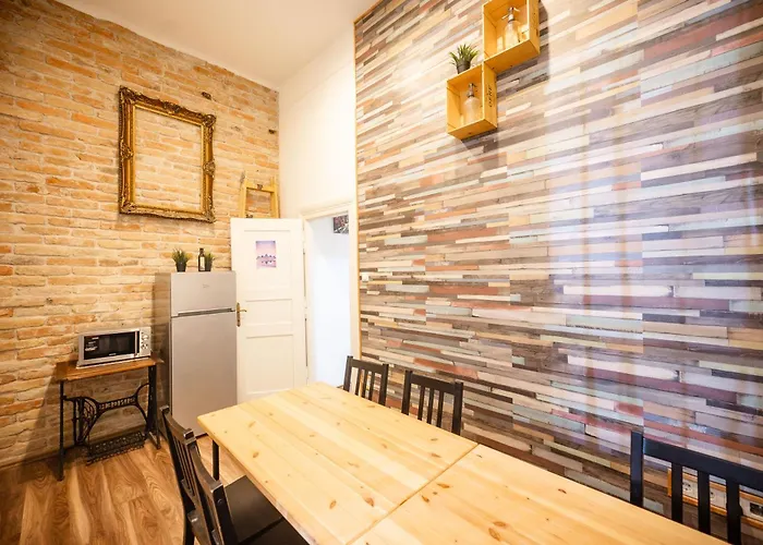 Lejlighed Very Apartment- 2 Bedrooms And 2 Bathrooms *